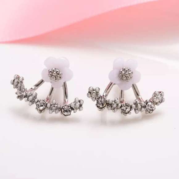 5/$25 Silver Flower Stud Cluster Jacket Earrings - Picture 2 of 3
